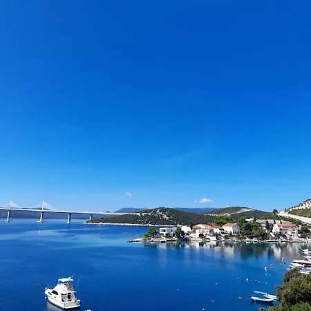 아파트 Batinovic *